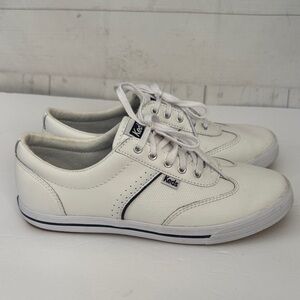 Keds 8.5W Women’s White Leather Sneakers Athletic Shoes